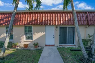 827 Salem Ln, Lake Worth, FL 33467 - Photo 1