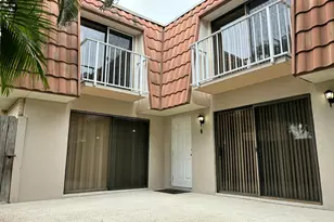 579 Green Springs Pl, West Palm Beach, FL 33409 - Photo 1