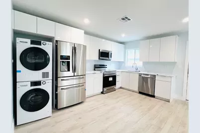 206 SE 1st Avenue, Unit #4, Delray Beach, FL 33444 - Photo 1