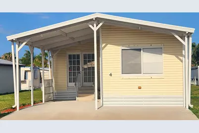 4 SE Los Gatos Lane, Port Saint Lucie, FL 34952 - Photo 1