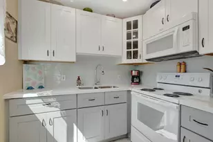 56 Oakridge Unit, Deerfield Beach, FL 33442 - Photo 1