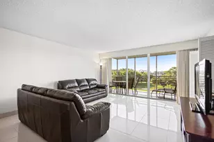 3510 Oaks Way, Pompano Beach, FL 33069 - Photo 1