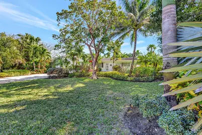 2724 NE 1st Avenue, Wilton Manors, FL 33334 - Photo 1