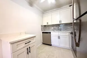 298 Chatham O, West Palm Beach, FL 33417 - Photo 1