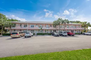18081 SE Country Club Dr, Jupiter, FL 33469 - Photo 1