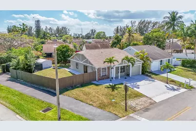 11120 N Terradas Lane, Boca Raton, FL 33428 - Photo 1