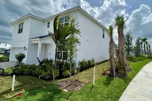 10390 SW Highpointe Dr, Stuart, FL 34997 - Photo 1