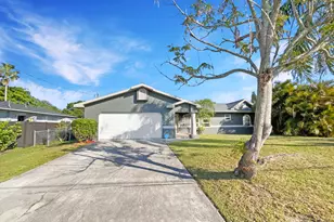 566 NW Sagamore Terrace, Port Saint Lucie, FL 34983 - Photo 1