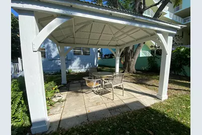 11 N Lakeside Drive #1, Lake Worth, FL 33460 - Photo 1