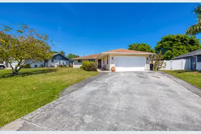 661 SE Sweetbay Ave Avenue, Port Saint Lucie, FL 34983 - Photo 1