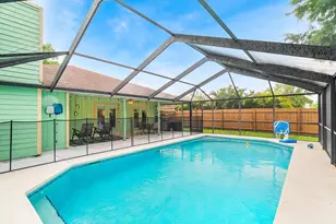 722 24th Square, Vero Beach, FL 32962 - Photo 1