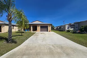 39 Ipanema Way, Fort Pierce, FL 34951 - Photo 1