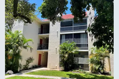 618 NW 13th Street, Unit #11, Boca Raton, FL 33486 - Photo 1