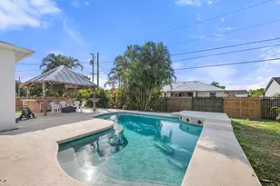 452 SW Baoy Ave, Port Saint Lucie, FL 34953 - Photo 1