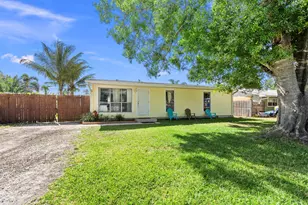 3090 SW Edwards Ave, Palm City, FL 34990 - Photo 1