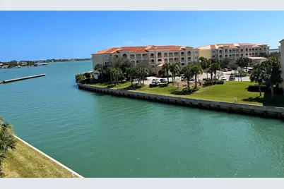 6 Harbour Isle Drive E, Unit #2, Fort Pierce, FL 34949 - Photo 1