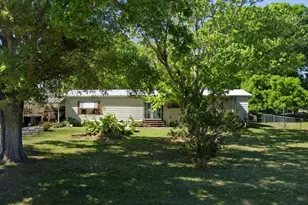 651 NE 30th Ave, Okeechobee, FL 34972 - Photo 1