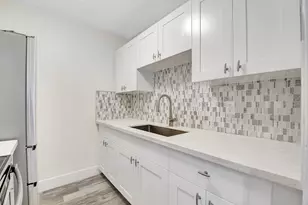 3915 S Flagler Dr, West Palm Beach, FL 33405 - Photo 1