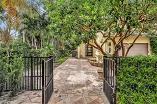 1970 Canterbury Cir, Wellington, FL 33414 - Photo 1