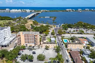 31 S Golfview Rd, Lake Worth, FL 33460 - Photo 1