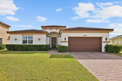 7222 NW Farnsworth Circle, Port Saint Lucie, FL 34987 - Photo 1