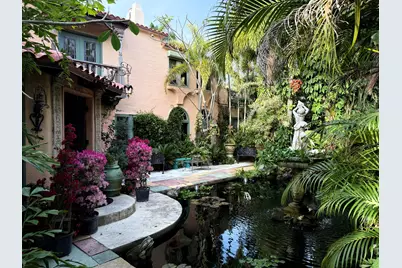 211 30th Street, West Palm Beach, FL 33407 - Photo 1