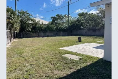 2198 NW 3rd Avenue, Boca Raton, FL 33431 - Photo 1