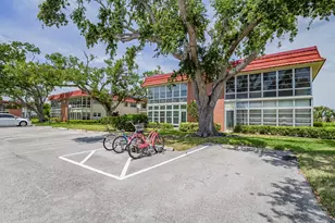 18 Vista Palm Ln, Vero Beach, FL 32962 - Photo 1