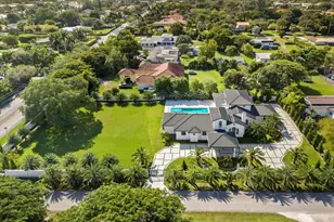 9700 SW 66th St, Miami, FL 33173 - Photo 1