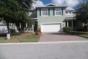 672 NE Bent Paddle Ln, Port Saint Lucie, FL 34983 - Photo 1