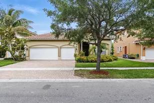 707 Cresta Cir, West Palm Beach, FL 33413 - Photo 1