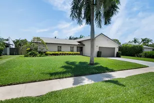 620 NE 15th Pl, Boynton Beach, FL 33435 - Photo 1