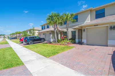 10008 W Villa Circle, Vero Beach, FL 32966 - Photo 1