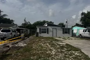 1214 Highview Rd, Lake Worth, FL 33462 - Photo 1