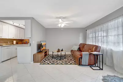 3031 Cornwall B, Boca Raton, FL 33434 - Photo 1