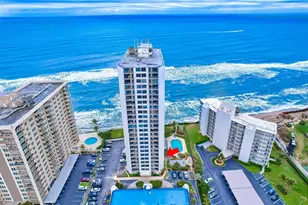 5420 N Ocean Dr, Singer Island, FL 33404 - Photo 1