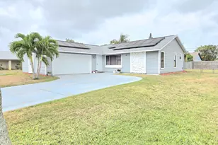749 SE Atlantus Ave, Port Saint Lucie, FL 34983 - Photo 1
