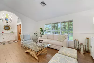 15864 78th Drive N, Palm Beach Gardens, FL 33418 - Photo 1