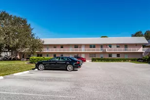 18081 SE Country Club Dr, Jupiter, FL 33469 - Photo 1