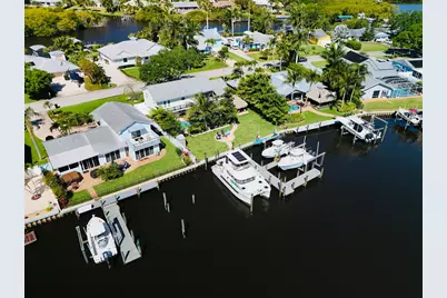 691 SW Pine Tree Lane, Palm City, FL 34990 - Photo 1