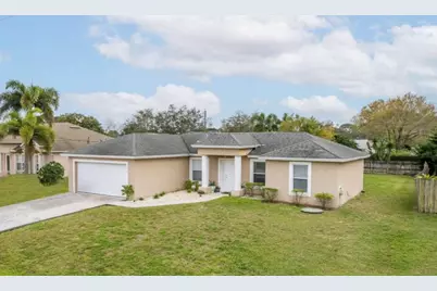 216 SE Eyerly Avenue, Port Saint Lucie, FL 34983 - Photo 1