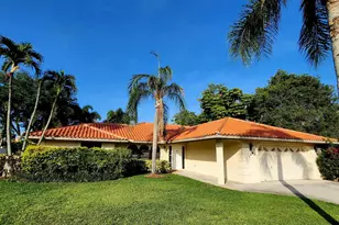 1852 Wisteria St, Wellington, FL 33414 - Photo 1