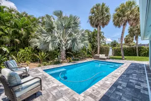 206 SE Wentworth Dr, Stuart, FL 34996 - Photo 1