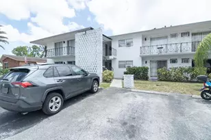 6150 SW 37th St, Davie, FL 33314 - Photo 1