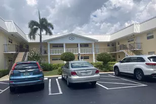 24 Colonial Club Dr, Boynton Beach, FL 33435 - Photo 1