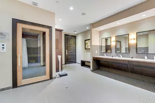 5050 N Ocean Dr, Singer Island, FL 33404 - Photo 49