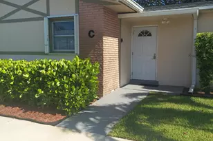 2590 Barkley Dr E, West Palm Beach, FL 33415 - Photo 1