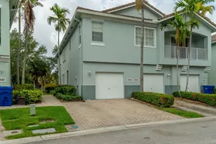 3185 Laurel Ridge Cir, Riviera Beach, FL 33404 - Photo 1