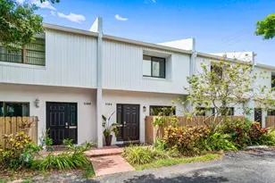 2104 NE 44th St, Lighthouse Point, FL 33064 - Photo 1