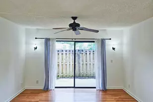 3402 Gardens E Dr, Palm Beach Gardens, FL 33410 - Photo 1